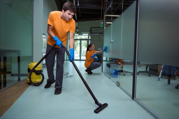 Automobile Dealership Cleaning