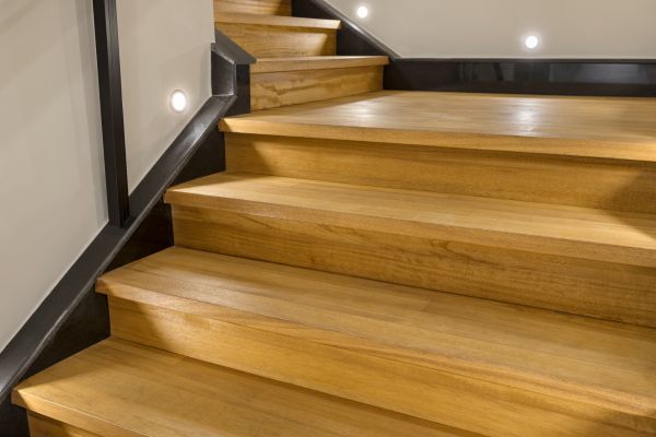 Wood Stairs Refinishing