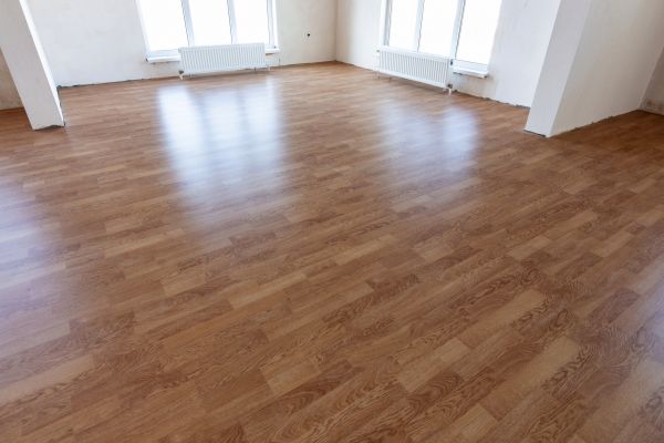 Vinyl Floor Refinishing