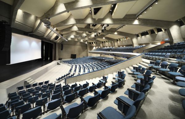 Entertainment Venue Cleaning